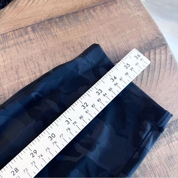 Lululemon Like New On The Fly Pant Drawstring Size 4 Black Gray Incognito - Picture 9 of 10